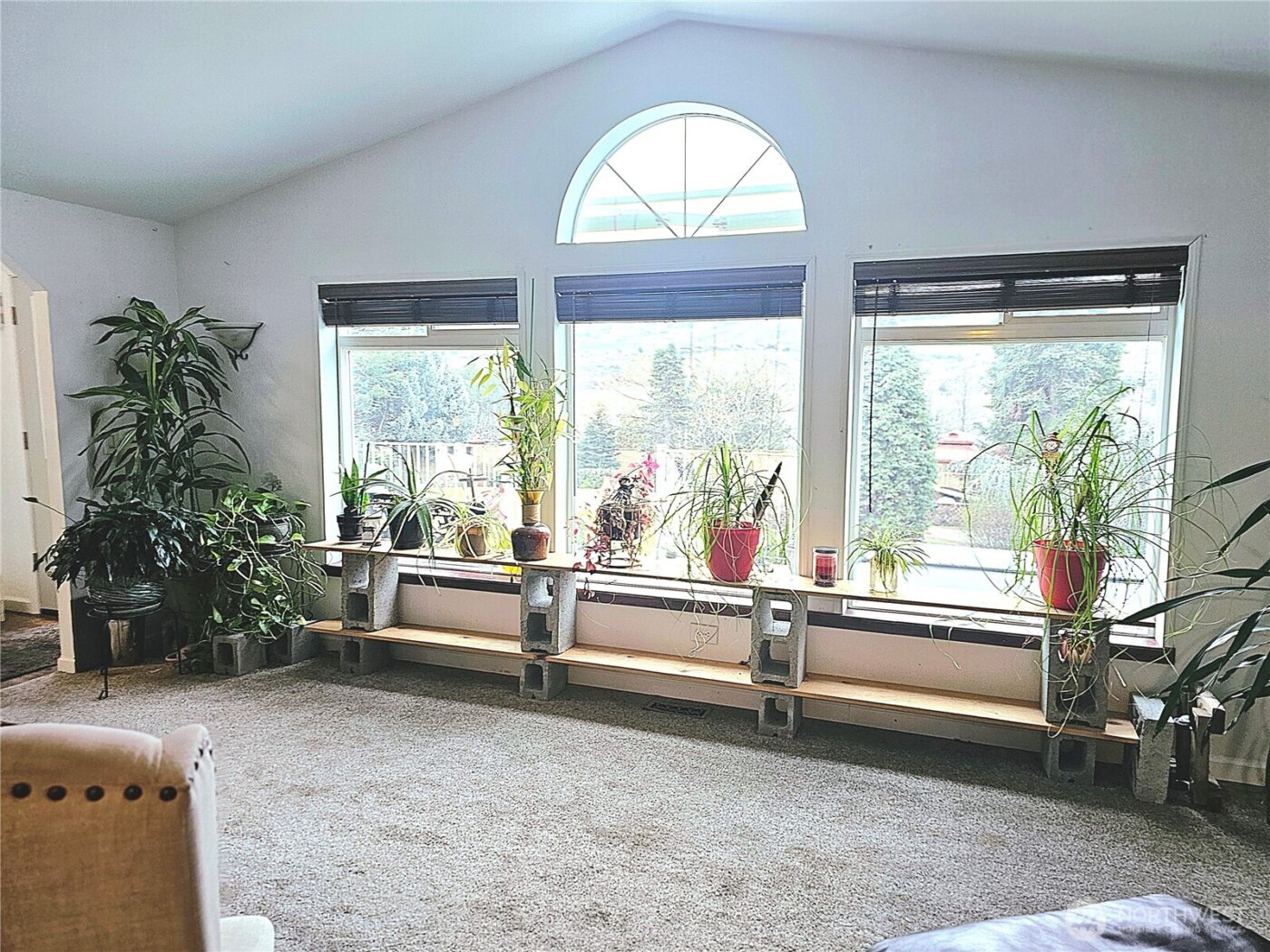 1160 S Mary Avenue , East Wenatchee, WA 98802