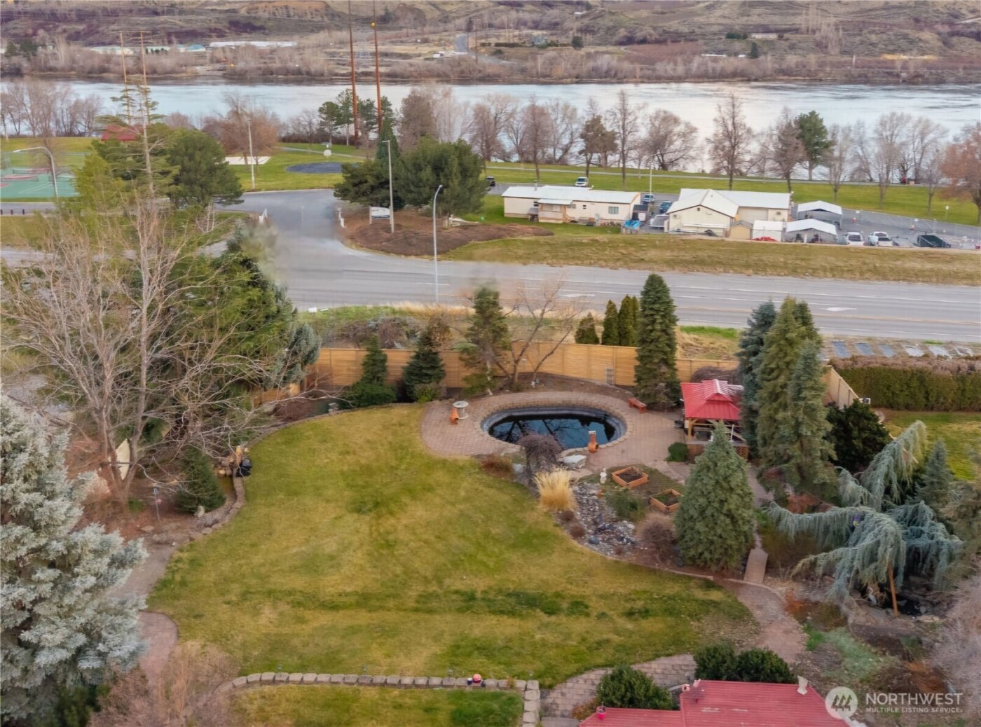 1160 S Mary Avenue , East Wenatchee, WA 98802