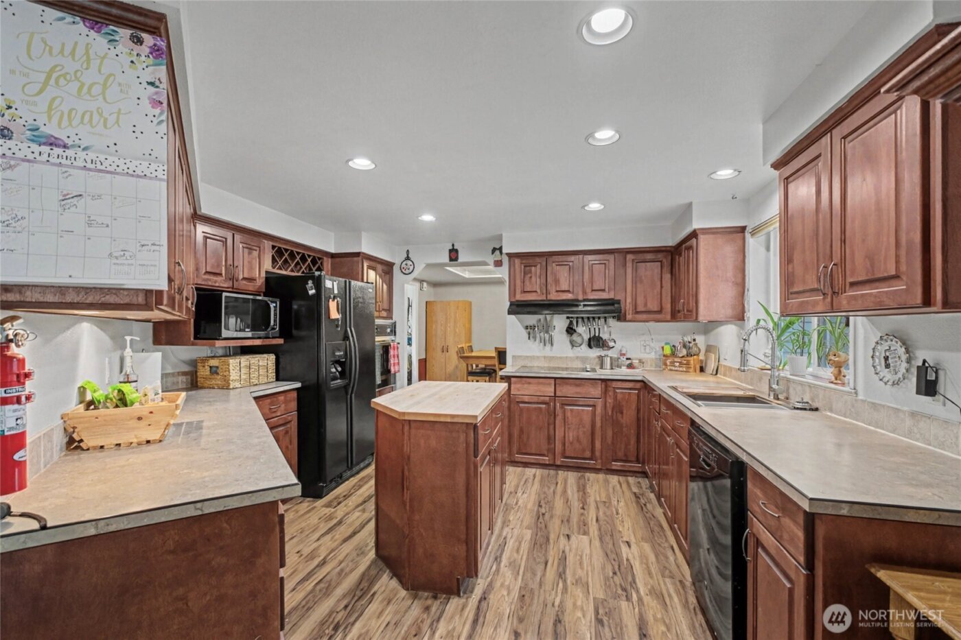 1160 S Mary Avenue , East Wenatchee, WA 98802