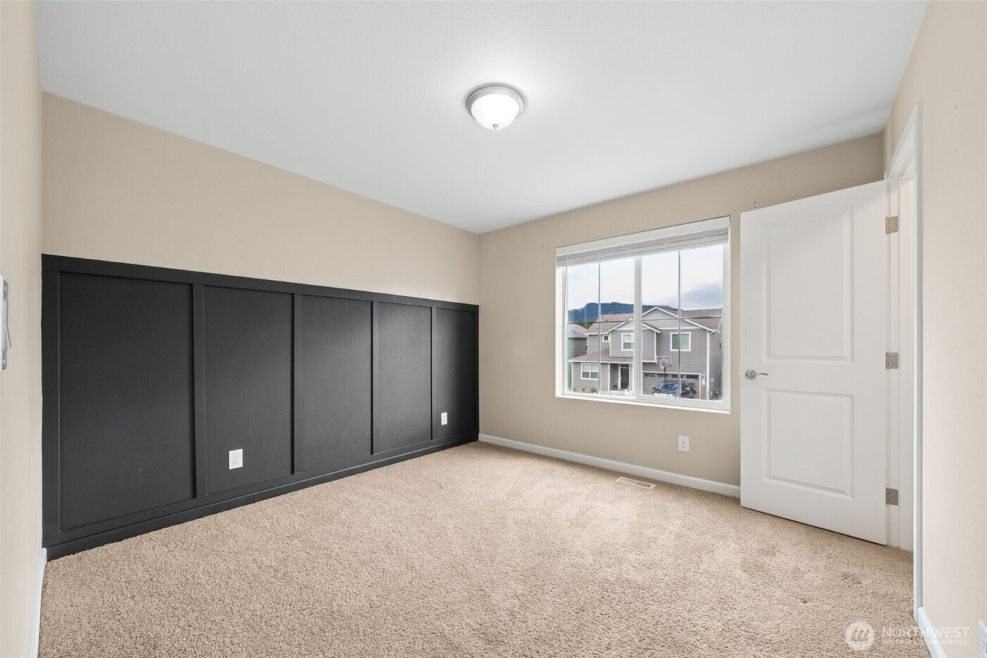 228 Holdener Lane N, Enumclaw, WA 98022