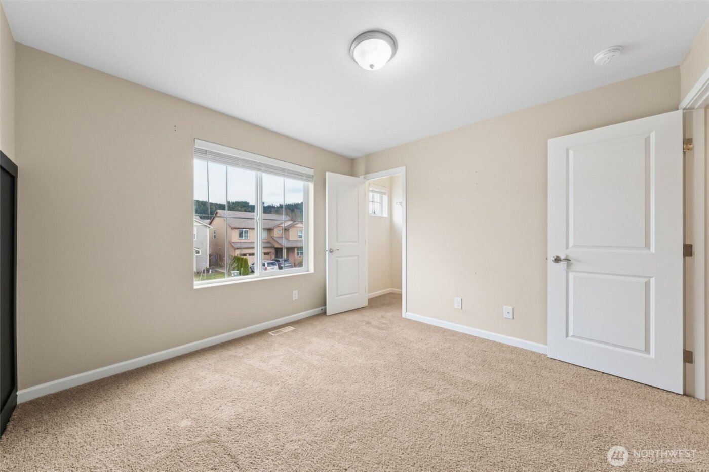 228 Holdener Lane N, Enumclaw, WA 98022