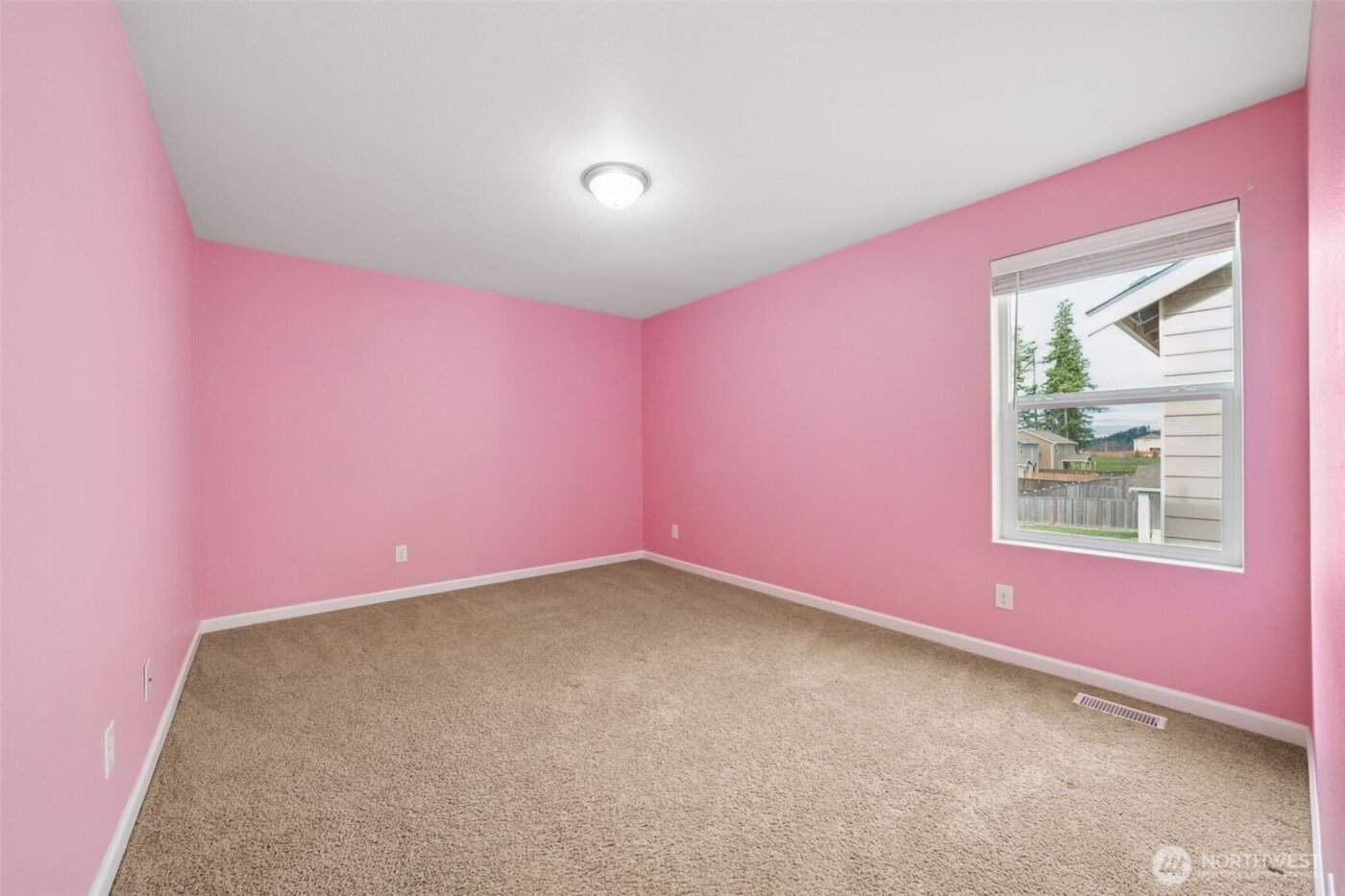 228 Holdener Lane N, Enumclaw, WA 98022