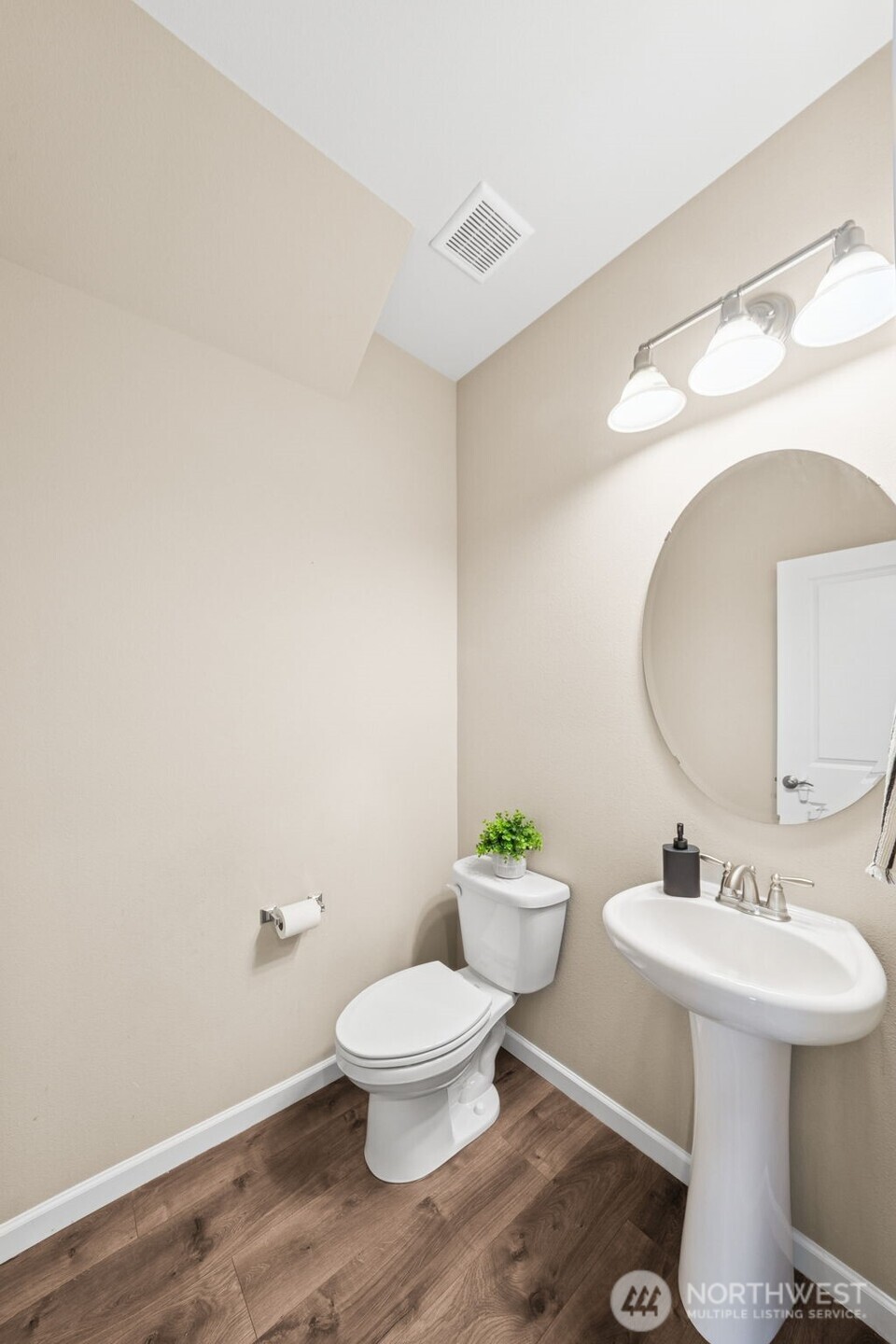 228 Holdener Lane N, Enumclaw, WA 98022