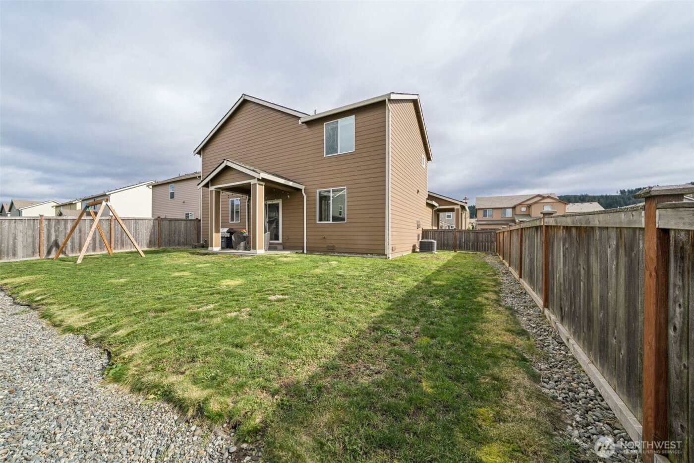 228 Holdener Lane N, Enumclaw, WA 98022