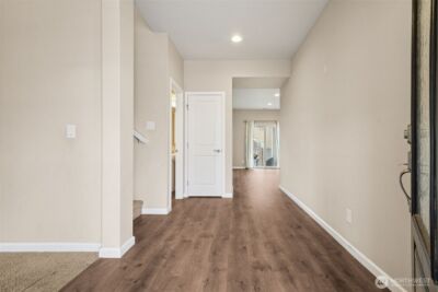 228 Holdener Lane N, Enumclaw, WA 98022 - Photo 3