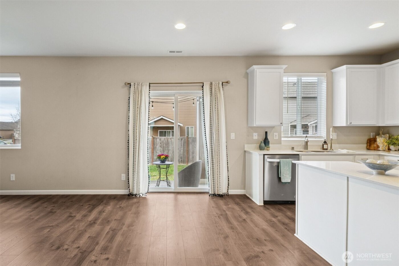 228 Holdener Lane N, Enumclaw, WA 98022