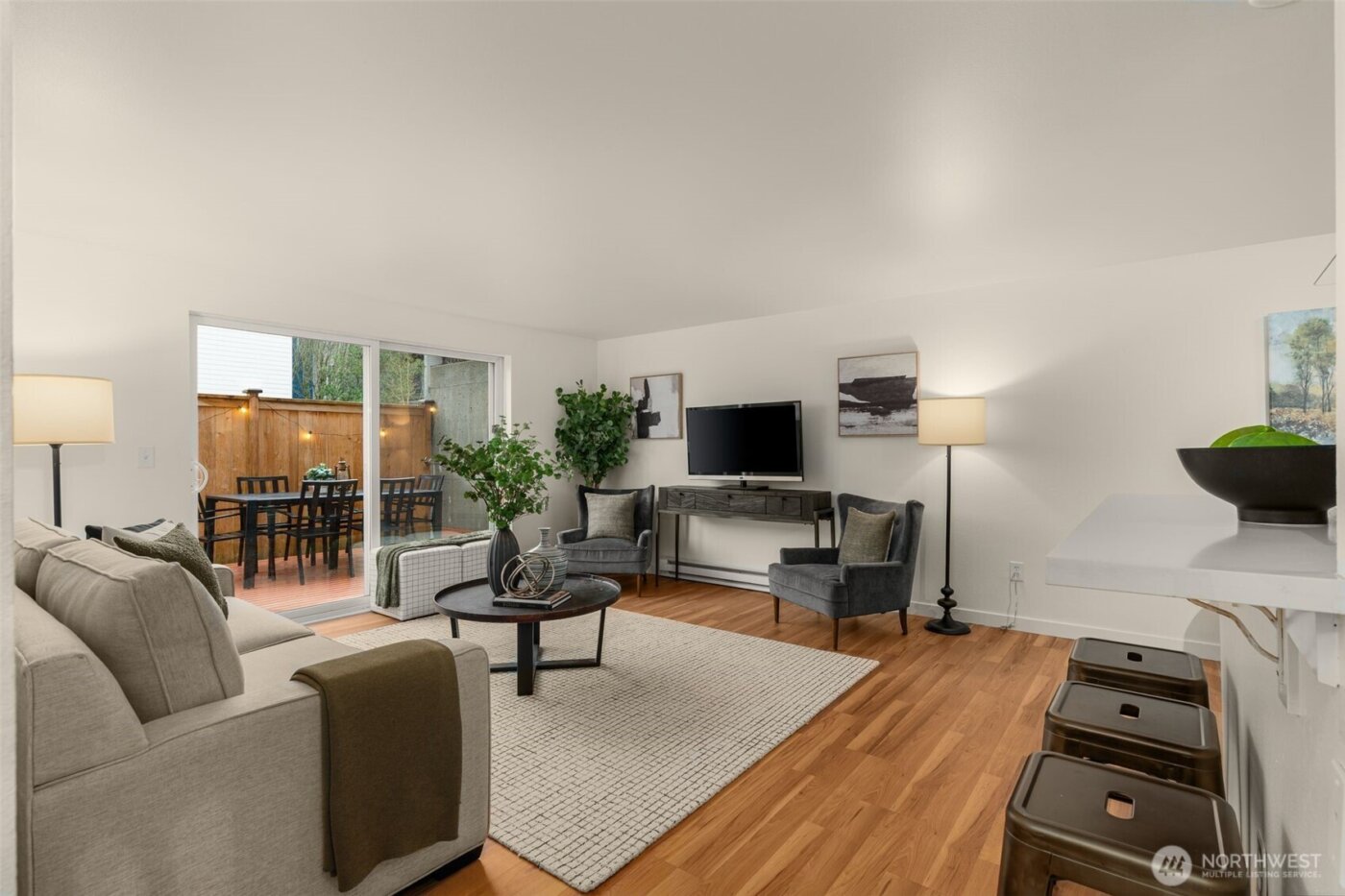 845 NE 125th Street #103, Seattle, WA 98125-3942