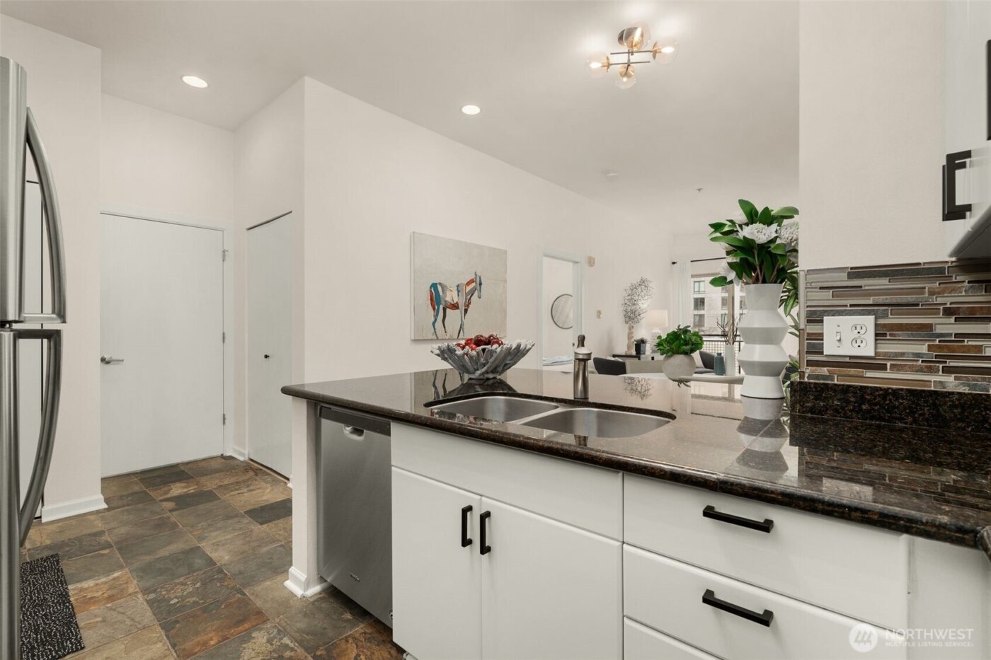 1323 Boren Avenue #615, Seattle, WA 98101-3715