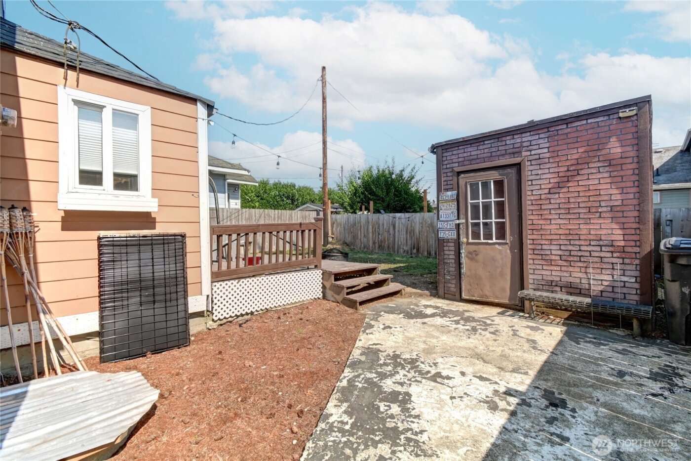 2327 Harrison Avenue , Everett, WA 98201