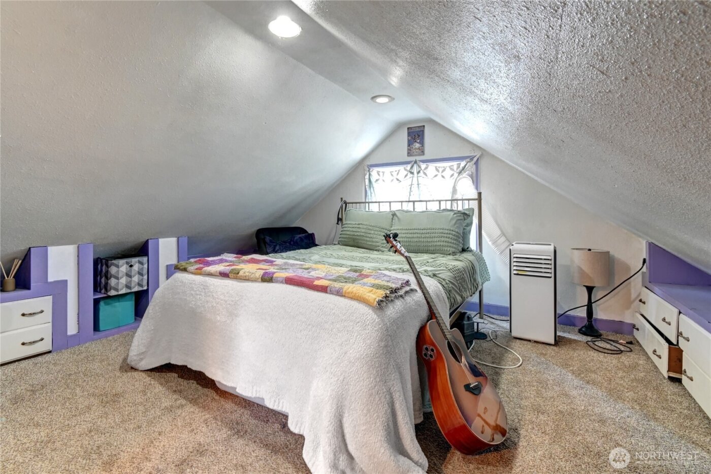 2327 Harrison Avenue , Everett, WA 98201