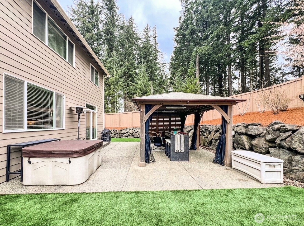 34614 SE Curtis Drive , Snoqualmie, WA 98065