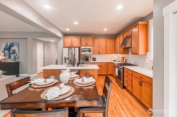 34614 SE Curtis Drive , Snoqualmie, WA 98065