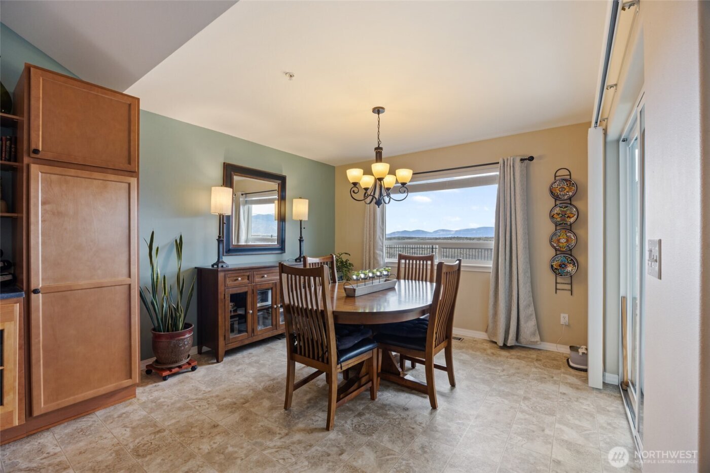 2302 Canyon Hills Drive , East Wenatchee, WA 98802