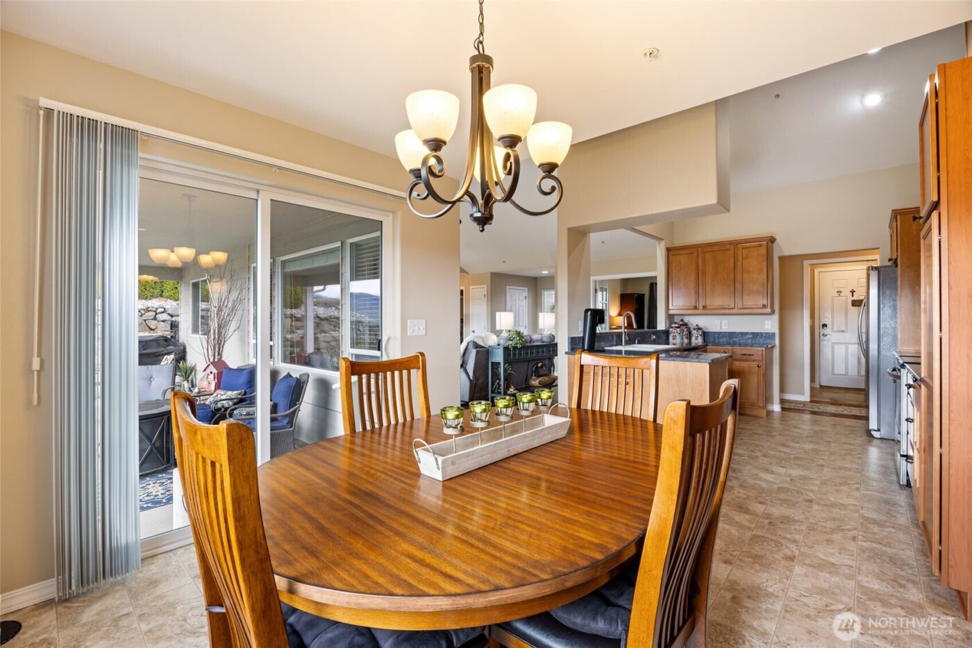 2302 Canyon Hills Drive , East Wenatchee, WA 98802