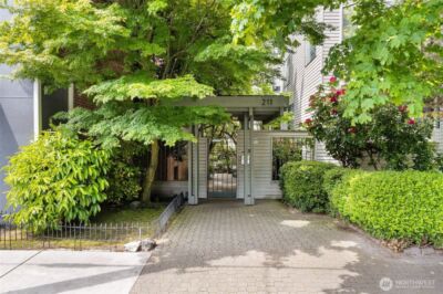 211 Summit Avenue E #S218, Seattle, WA 98102