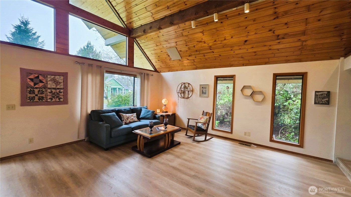 30708 N Place , Ocean Park, WA 98640