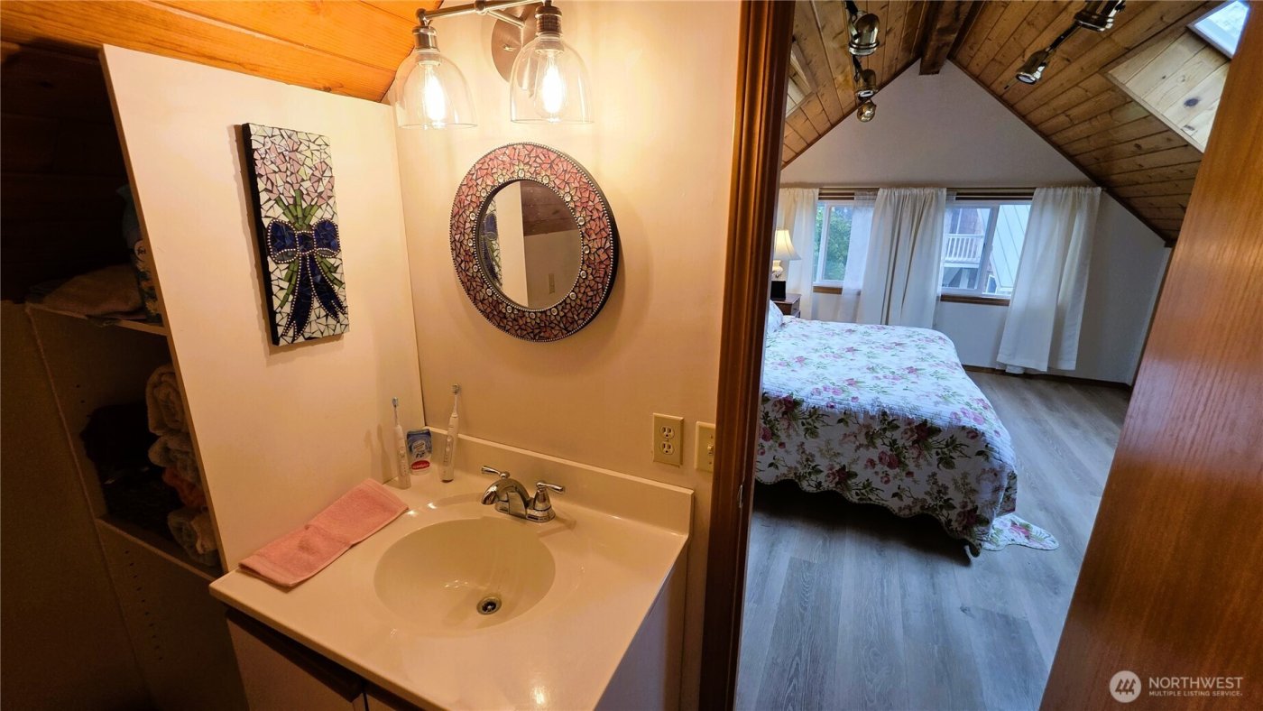 30708 N Place , Ocean Park, WA 98640