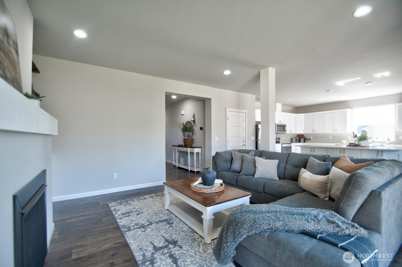 16628 8th Avenue Ct E #3, Spanaway, WA 98387