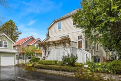 672 Madison Avenue N, Bainbridge Island, WA 98110 - Photo 24