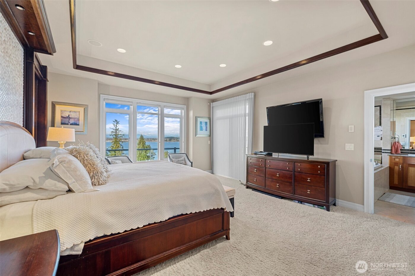 5464 Puffin Place , Blaine, WA 98230