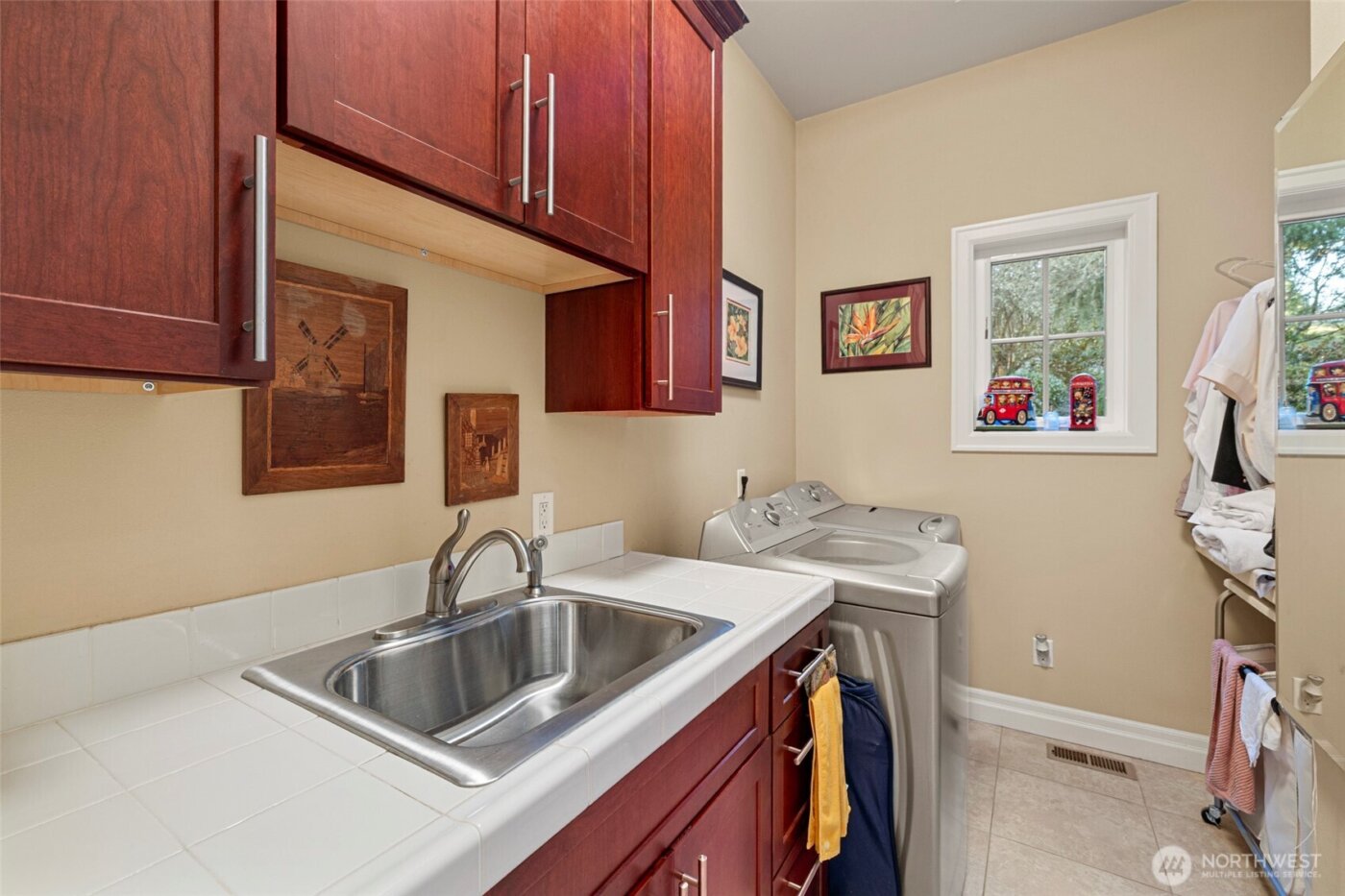 5464 Puffin Place , Blaine, WA 98230