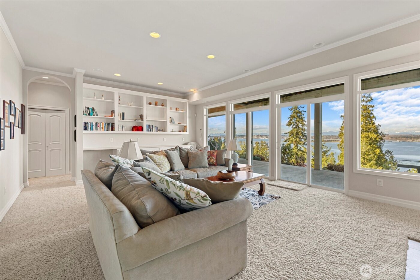 5464 Puffin Place , Blaine, WA 98230