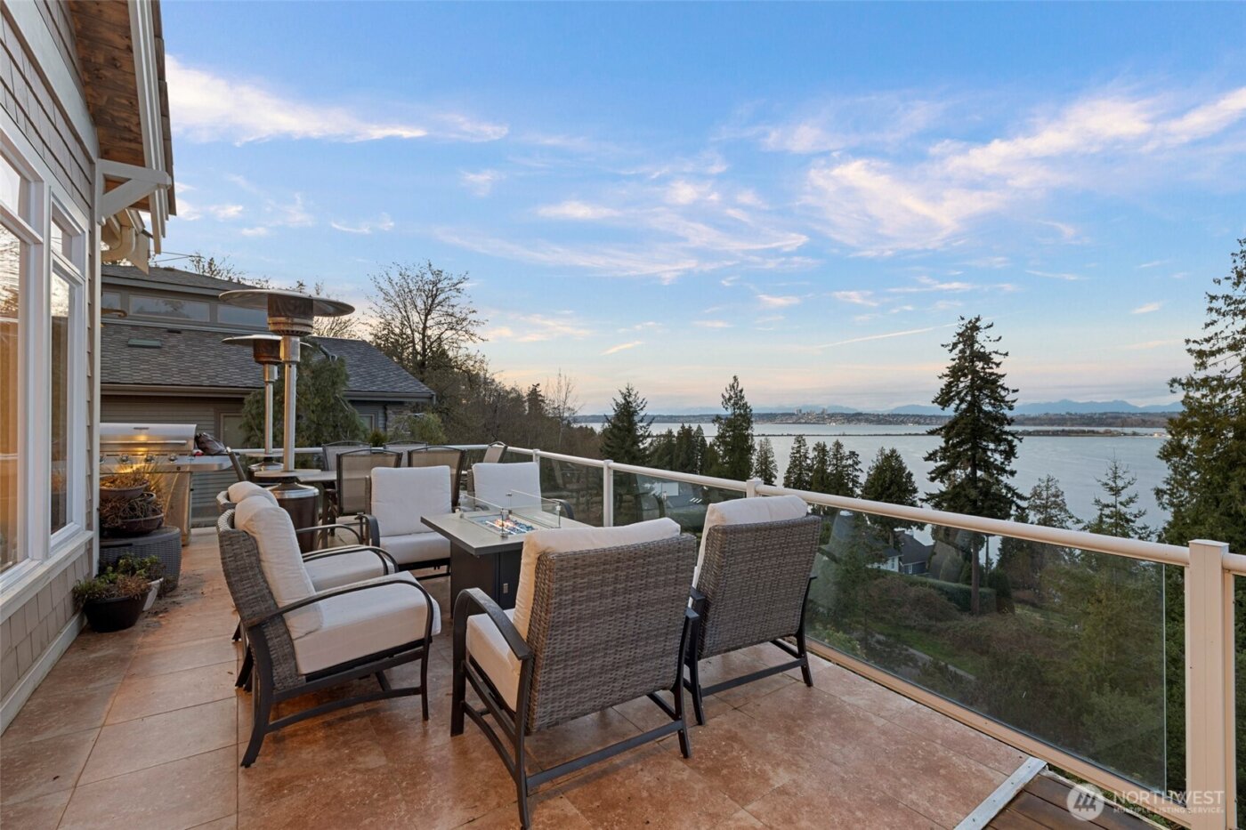 5464 Puffin Place , Blaine, WA 98230