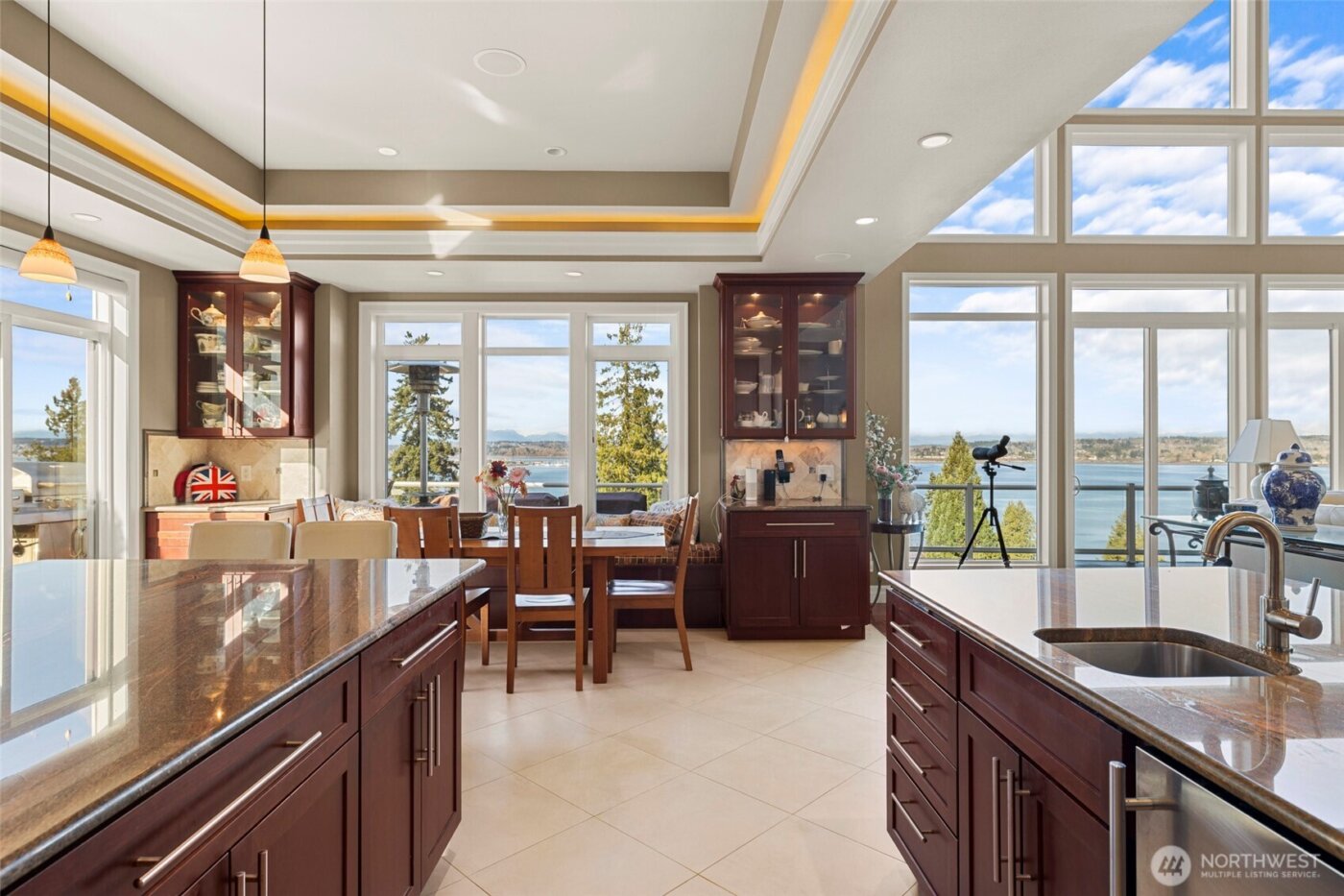 5464 Puffin Place , Blaine, WA 98230