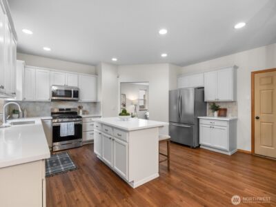 20307 11th Avenue W, Lynnwood, WA 98036 - Photo 2