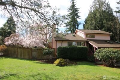 8129 NE 131st Street , Kirkland, WA 98034-2523