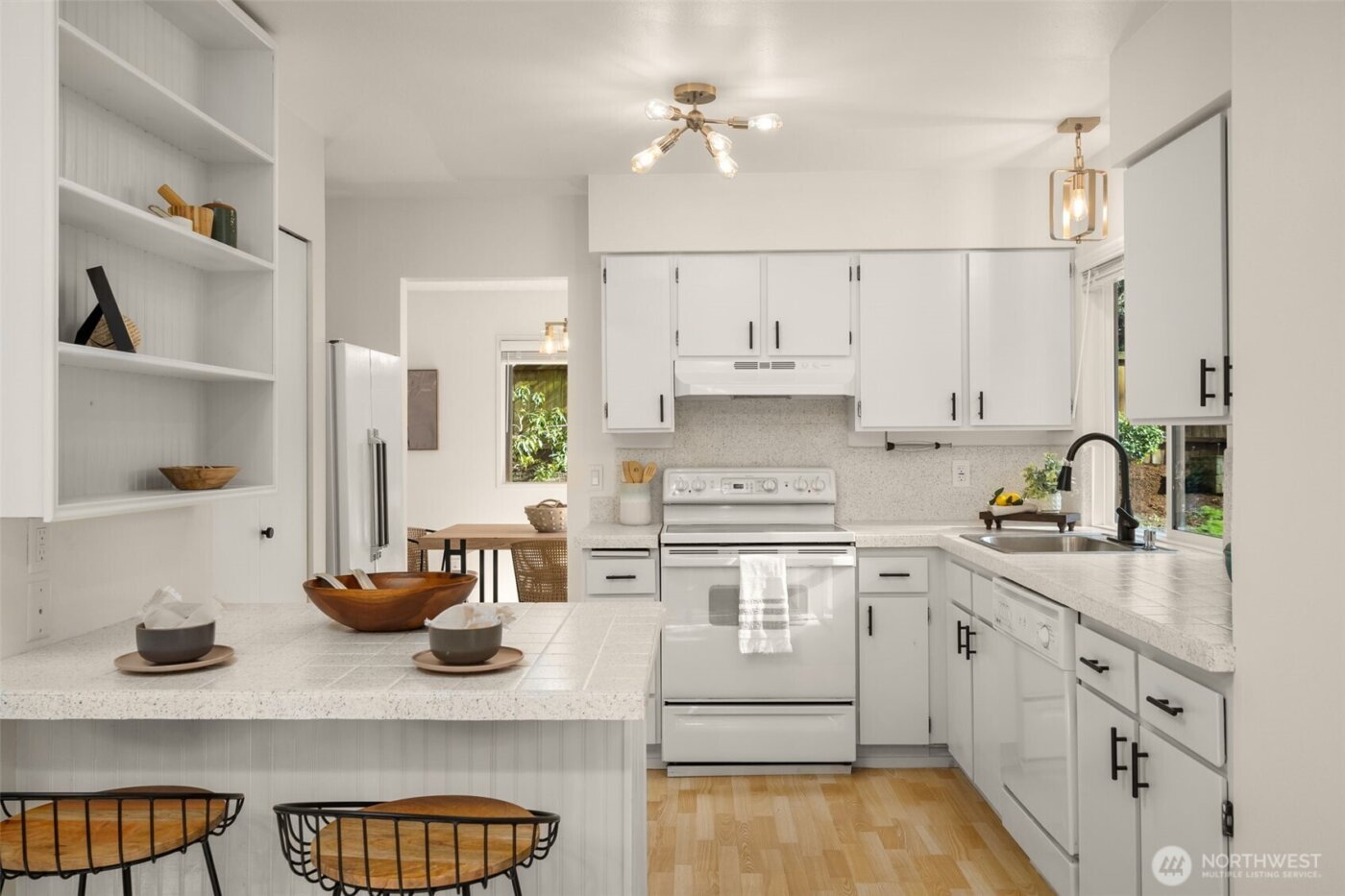 8129 NE 131st Street , Kirkland, WA 98034-2523