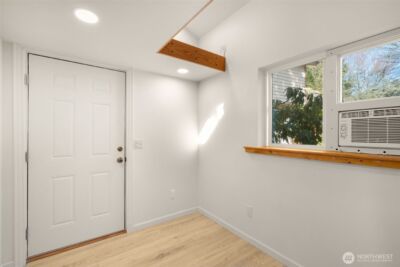 8129 NE 131st Street , Kirkland, WA 98034-2523 - Photo 32
