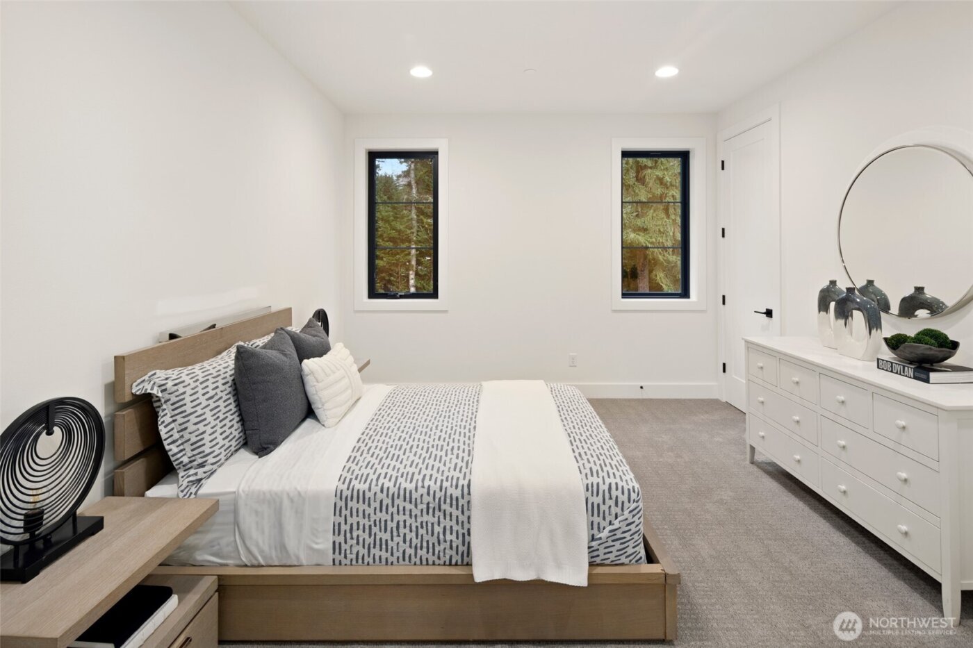 4216 83rd Avenue SE, Mercer Island, WA 98040