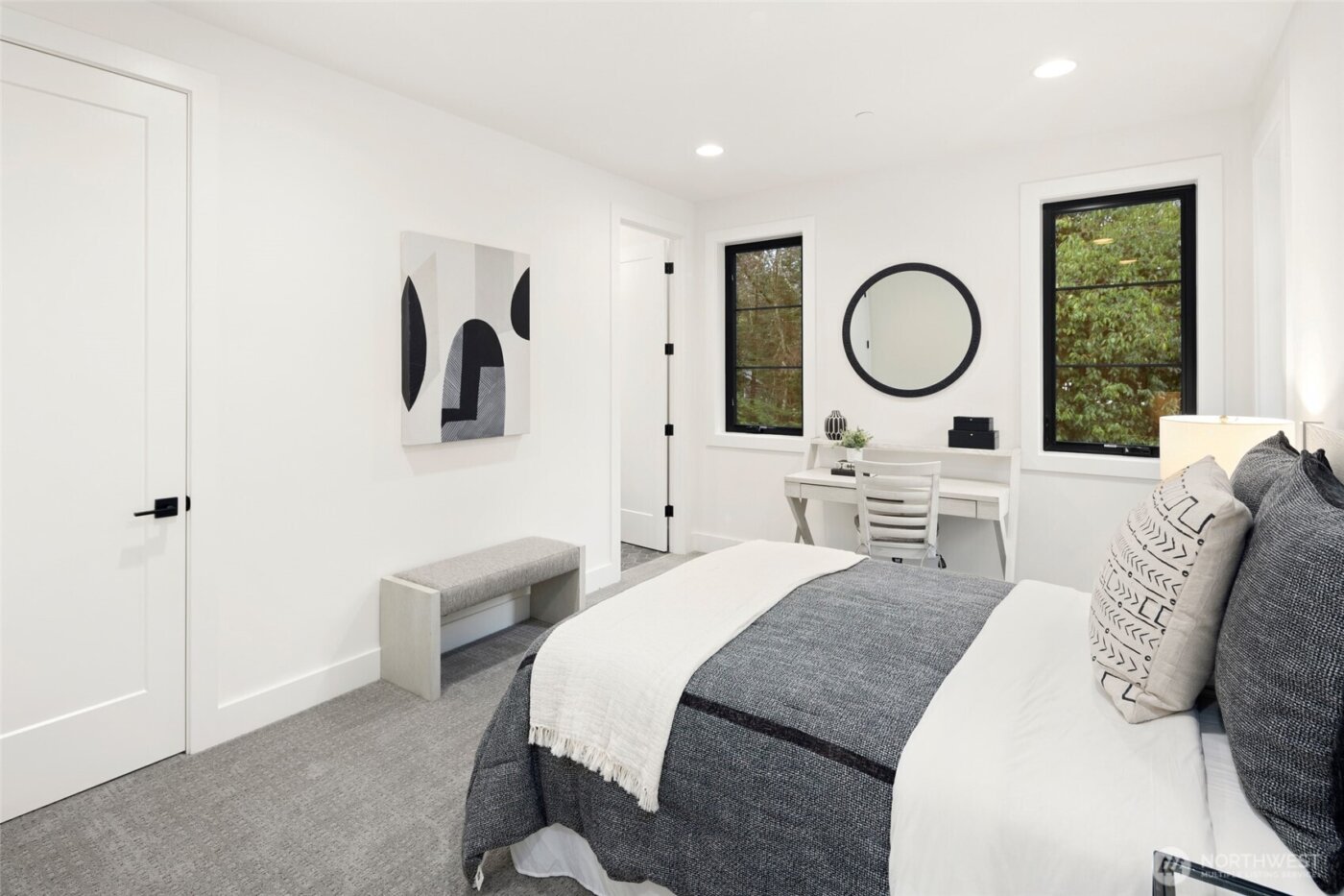 4216 83rd Avenue SE, Mercer Island, WA 98040