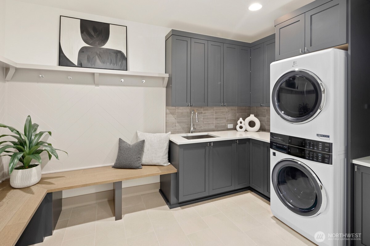 4216 83rd Avenue SE, Mercer Island, WA 98040