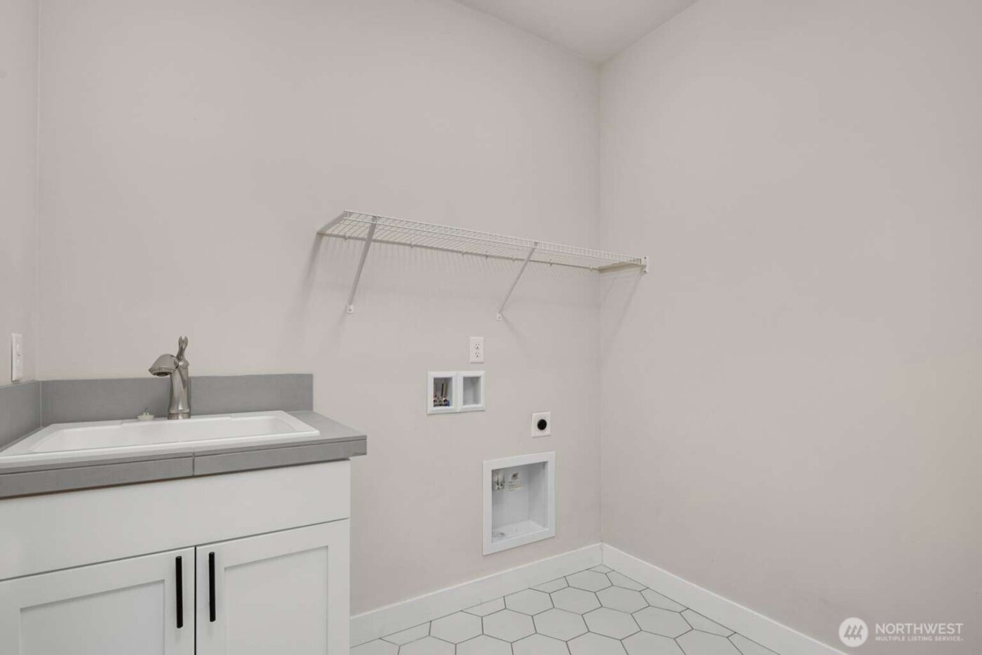 5541 Skyfall Place NW, Bremerton, WA 98312