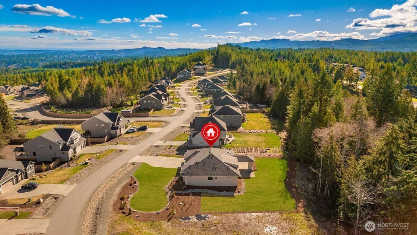 5541 Skyfall Place NW, Bremerton, WA 98312