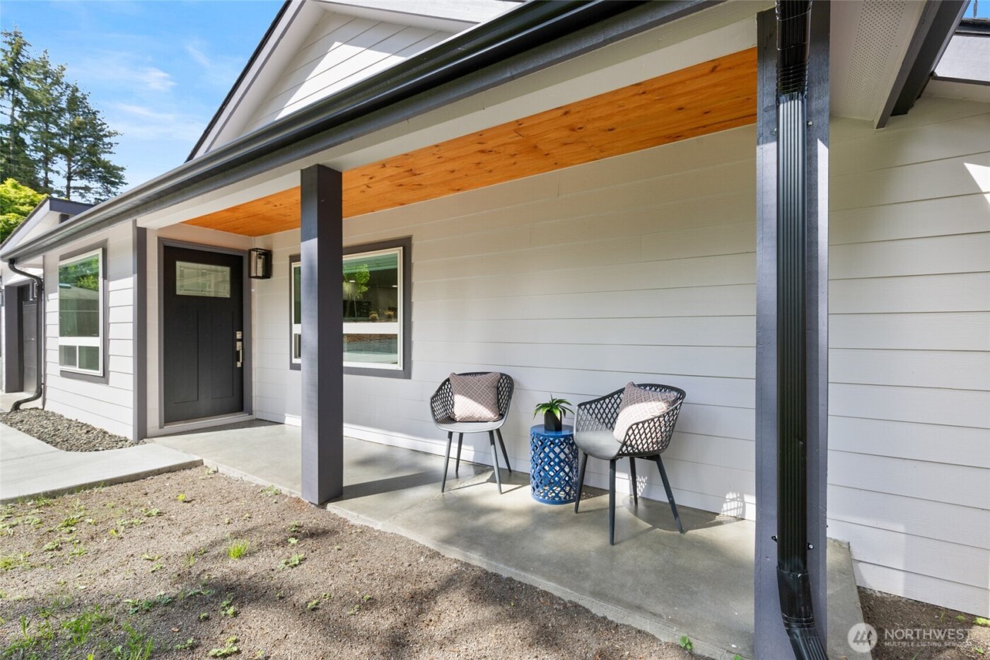 20103 75th Avenue NE, Kenmore, WA 98028