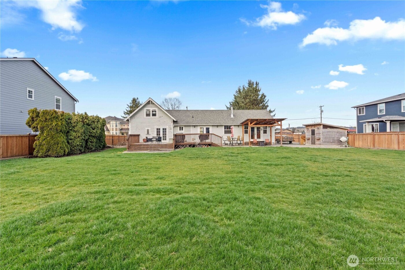 2710 16th Avenue NW, Puyallup, WA 98371