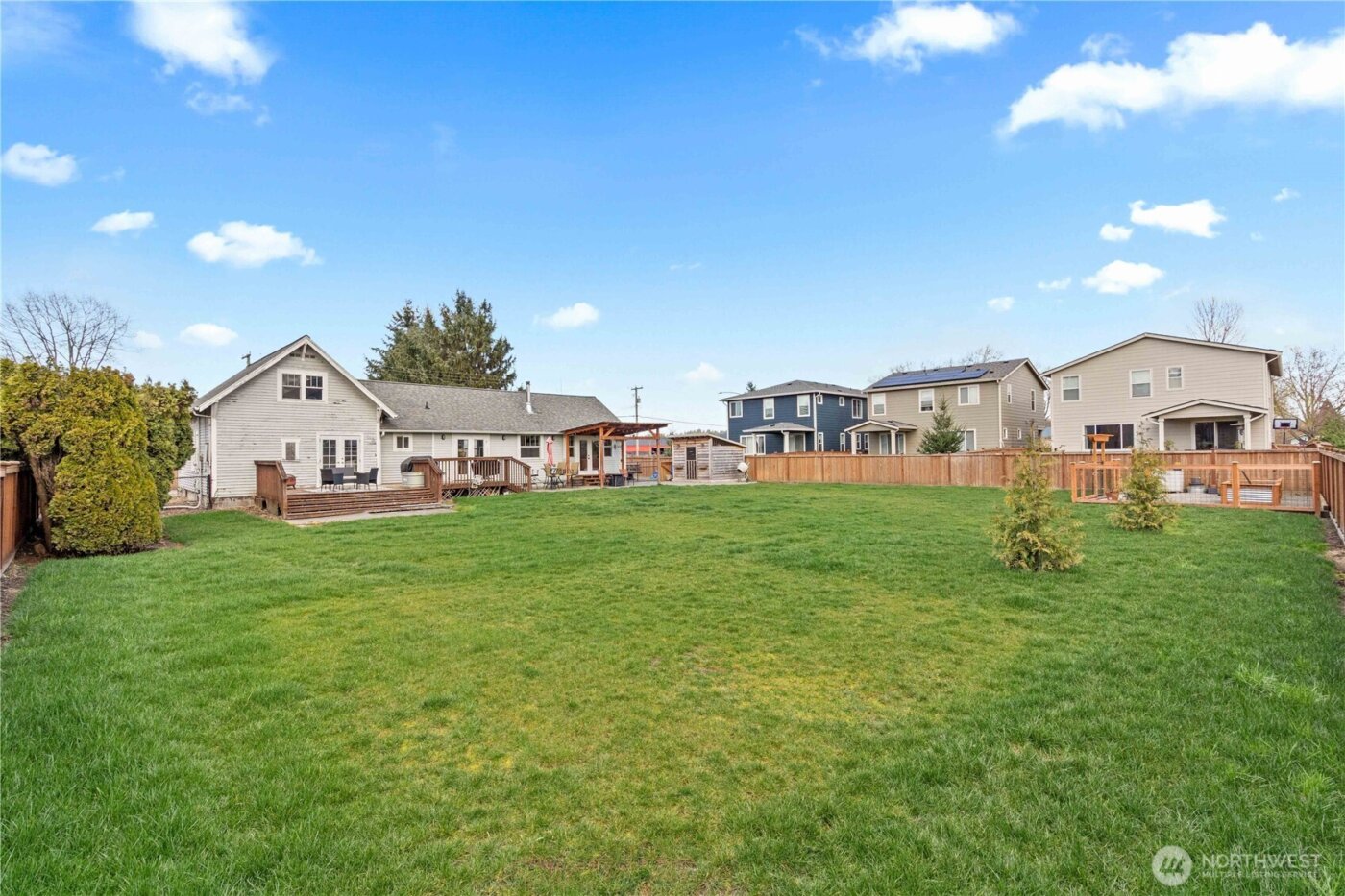 2710 16th Avenue NW, Puyallup, WA 98371