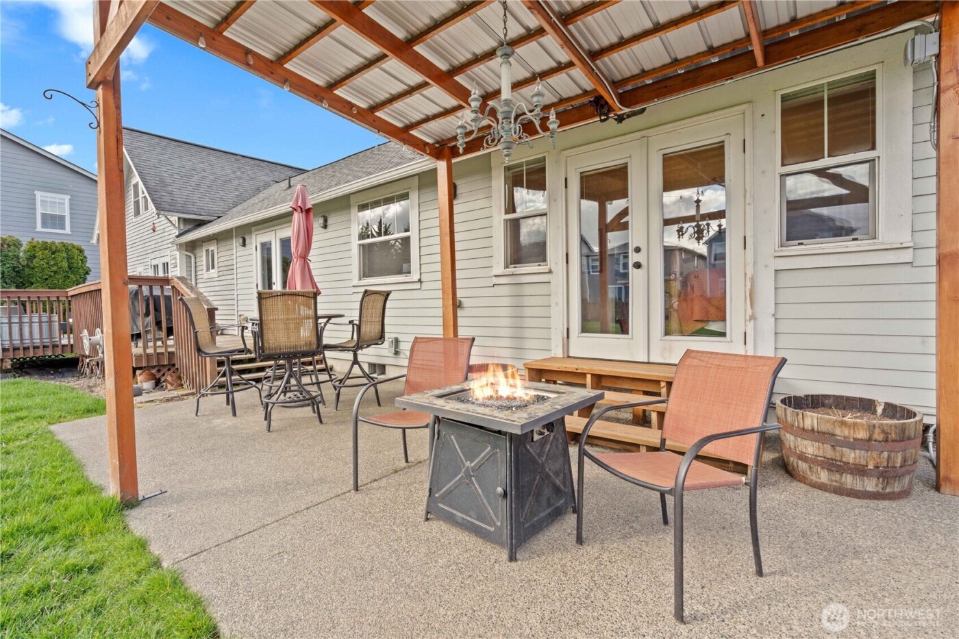 2710 16th Avenue NW, Puyallup, WA 98371