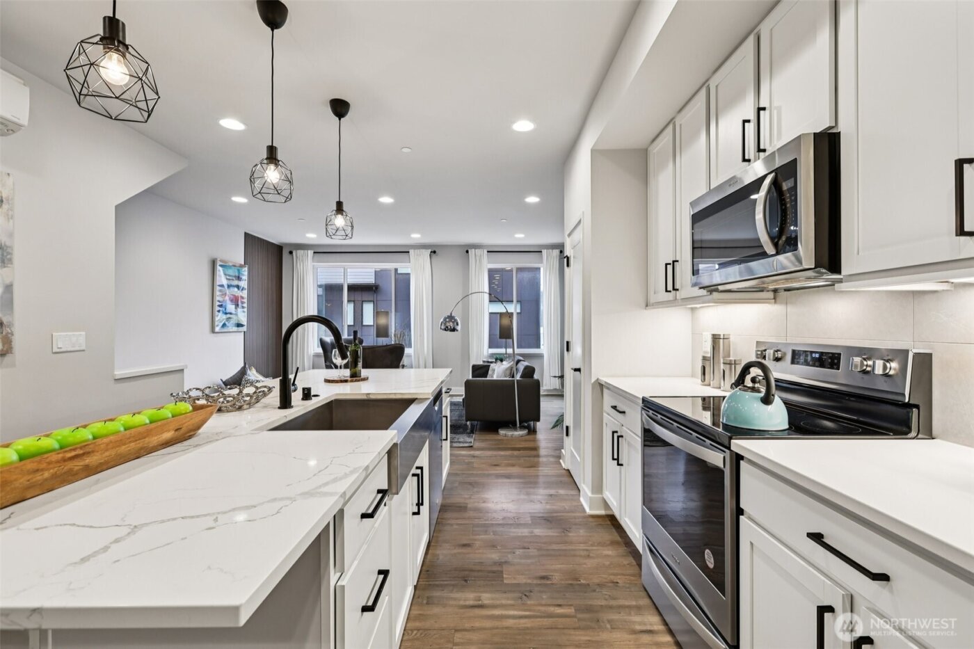 18775 76th Avenue W, Lynnwood, WA 98037