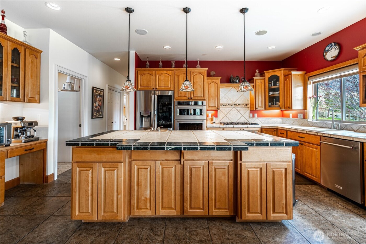 720 Loop Avenue , Manson, WA 98831