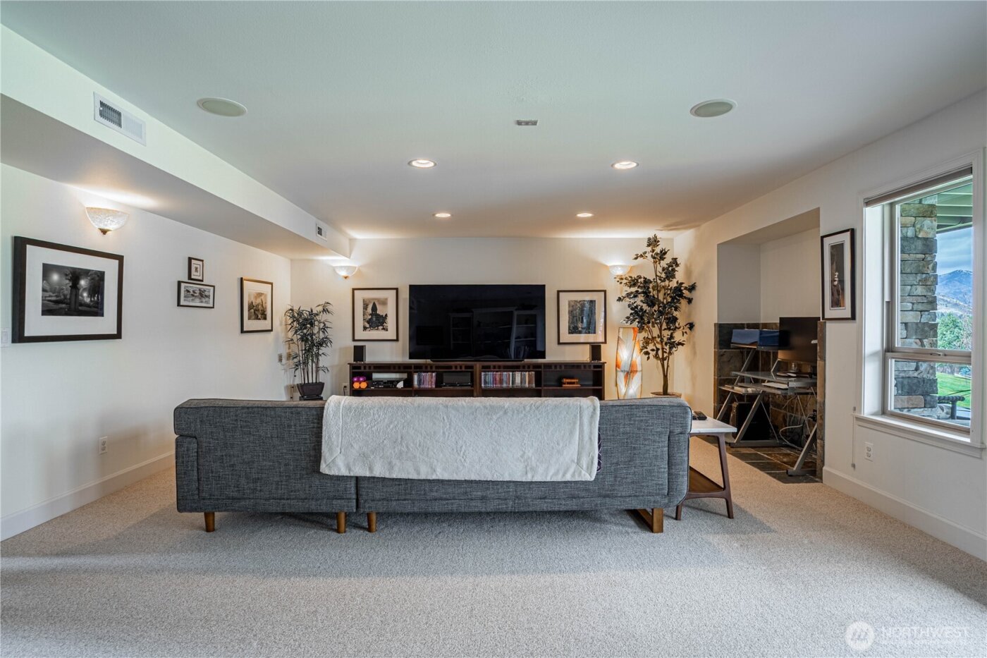 720 Loop Avenue , Manson, WA 98831