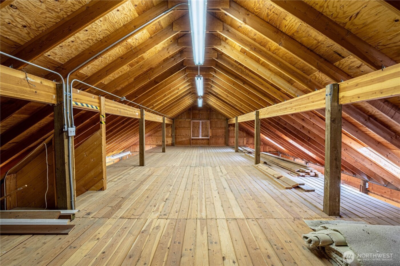 720 Loop Avenue , Manson, WA 98831