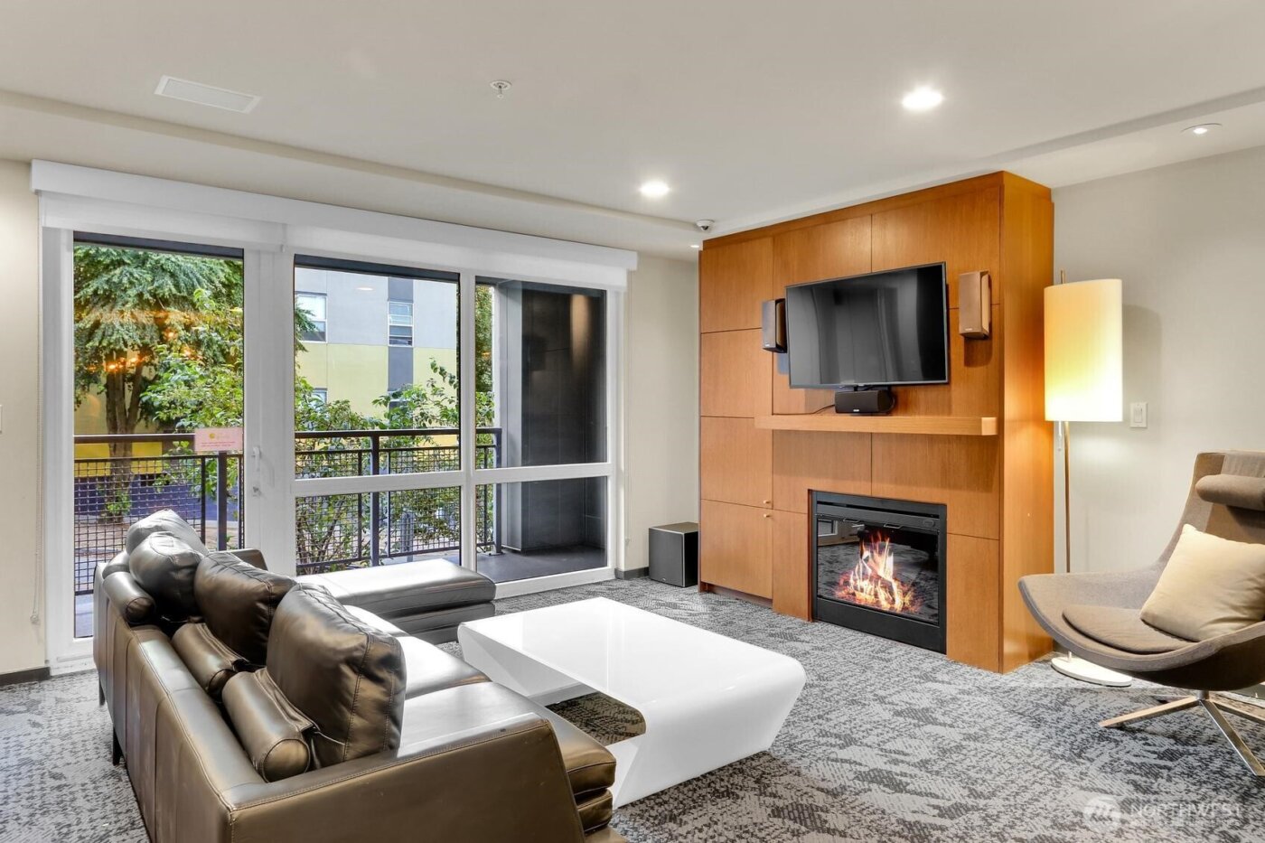 76 Cedar Street #808, Seattle, WA 98121