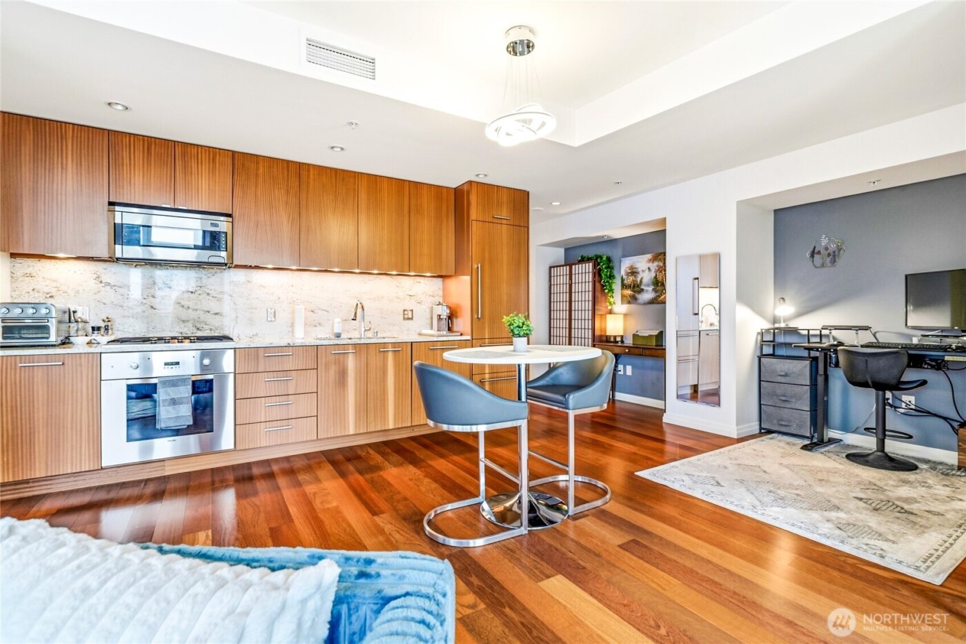 10700 NE 4th Street #1308, Bellevue, WA 98004