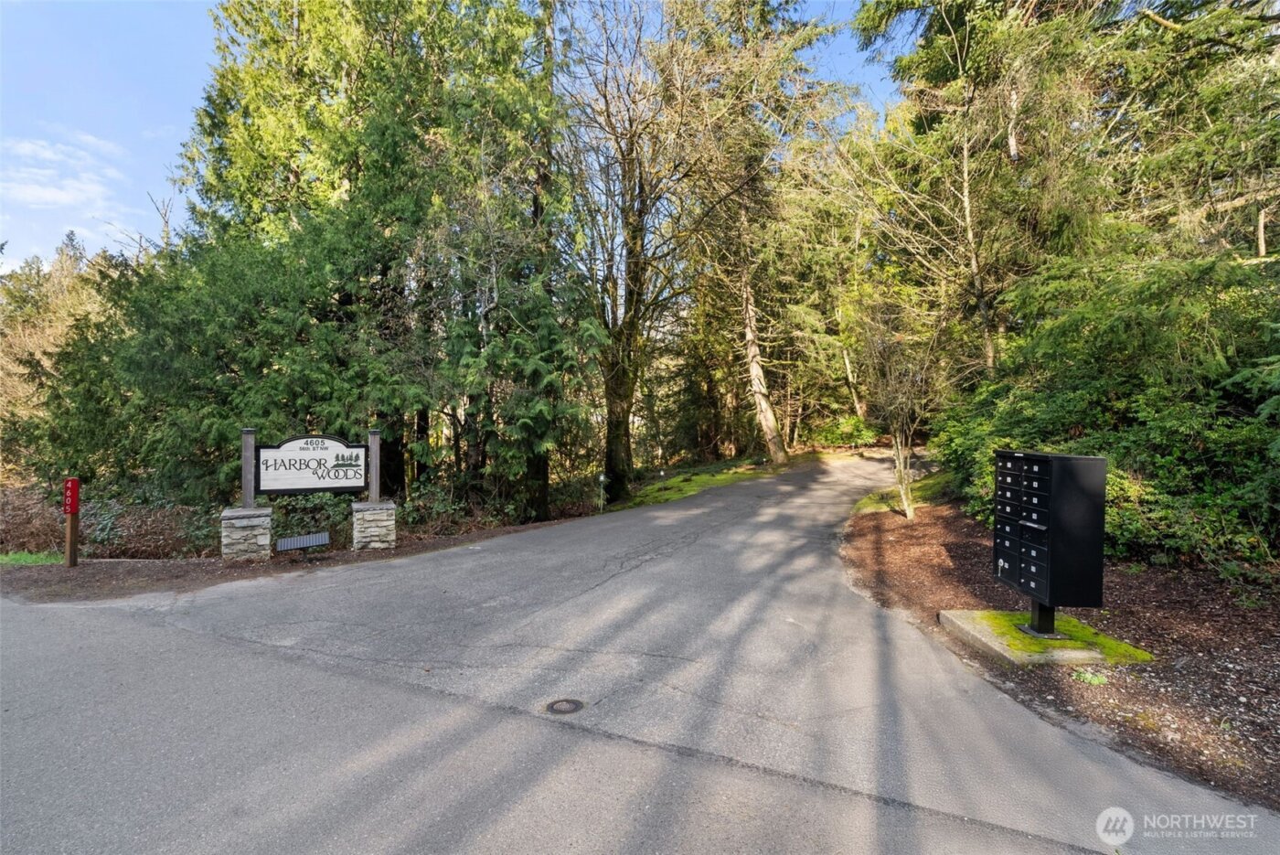 4605 56th Street NW #1B, Gig Harbor, WA 98335