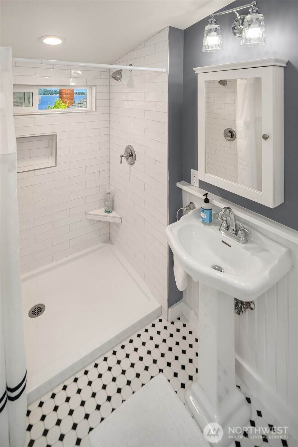 26321 Pillsbury Road SW, Vashon, WA 98070