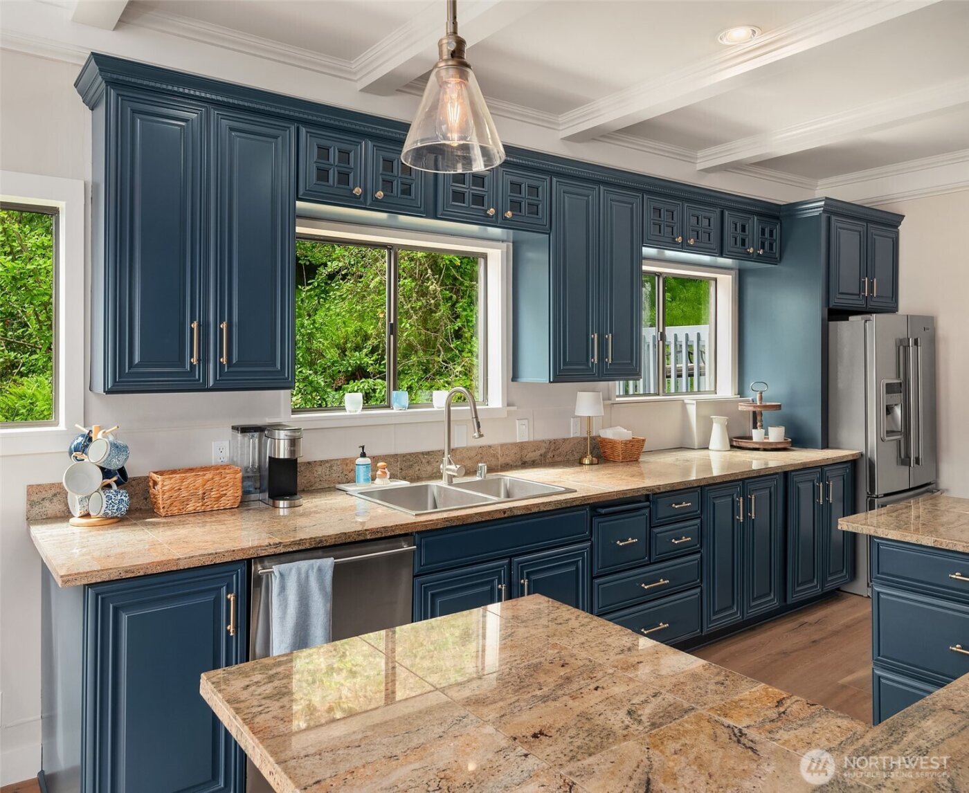 26321 Pillsbury Road SW, Vashon, WA 98070